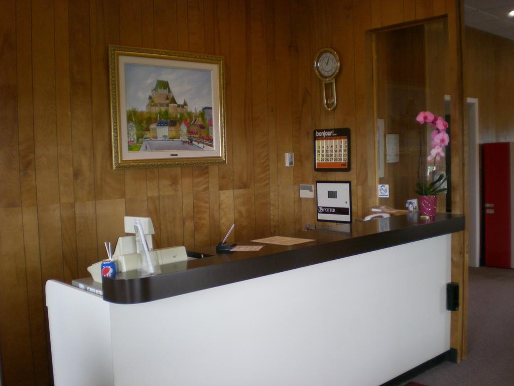 Motel Vaudreuil Экстерьер фото